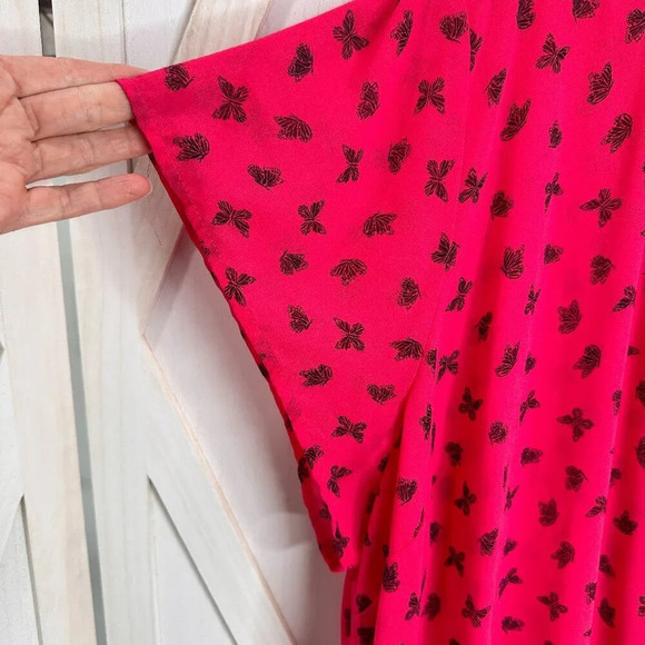 Torrid Butterfly Print Georgette Button Back Top - Picture 6 of 7